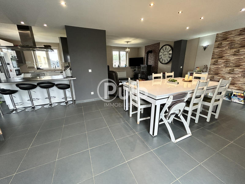 Maison - 140 m² - 7 pièces