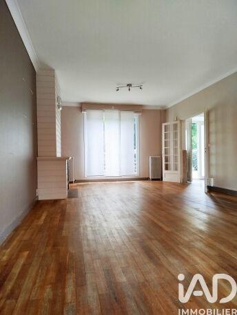 Maison - 180 m² - 8 pièces