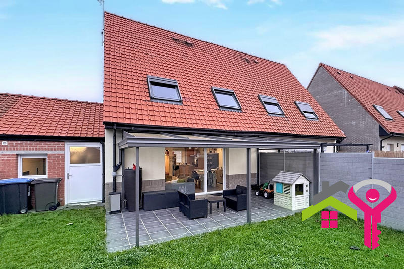 Maison - 85 m² - 4 pièces