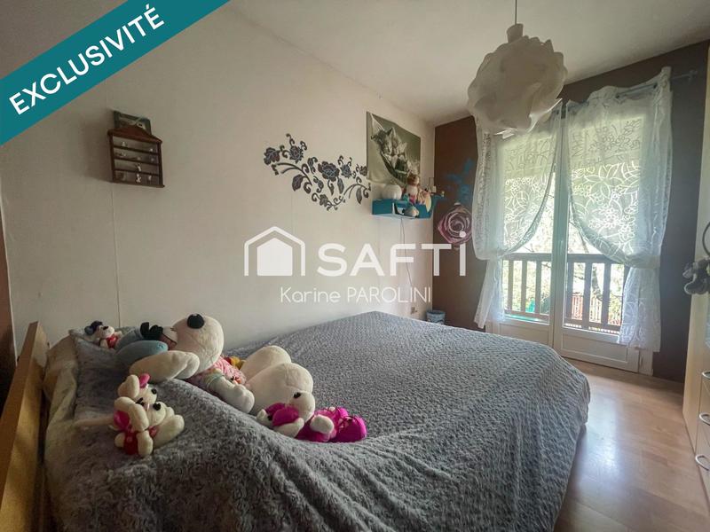 Maison - 95 m² - 5 pièces