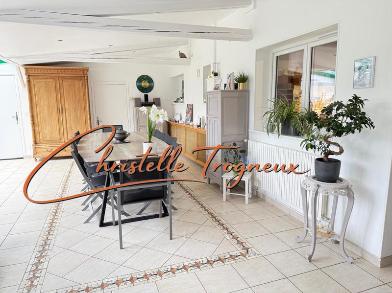 Maison de village - 209 m² - 8 pièces