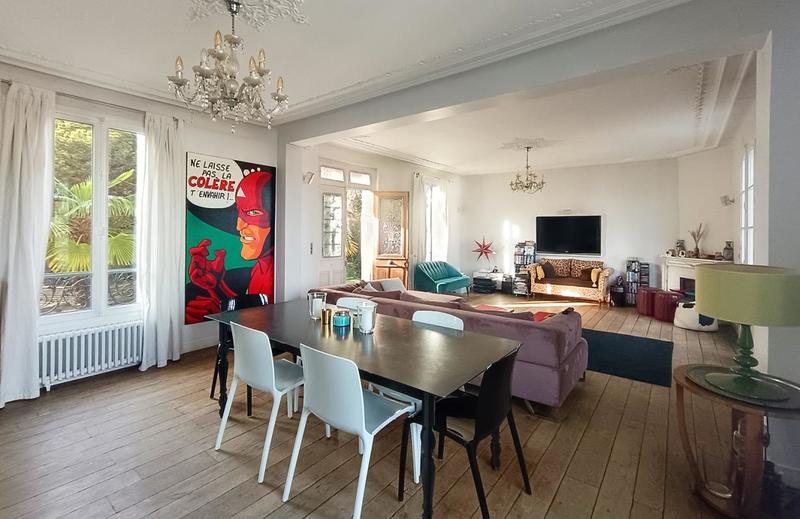 Maison - 175 m² - 7 pièces