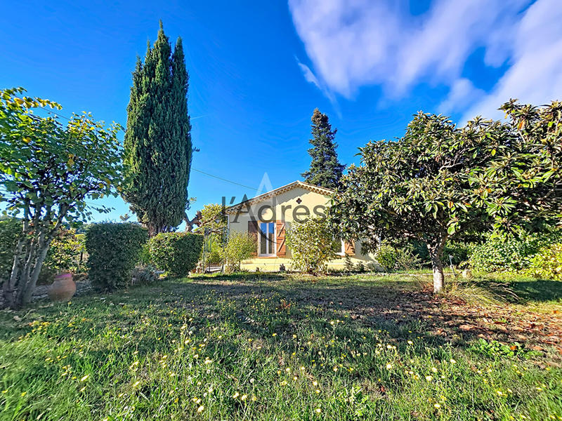 Villa - 100 m² - 5 pièces