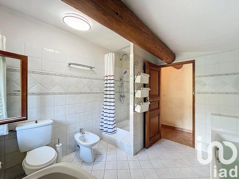 Maison - 350 m² - 11 pièces