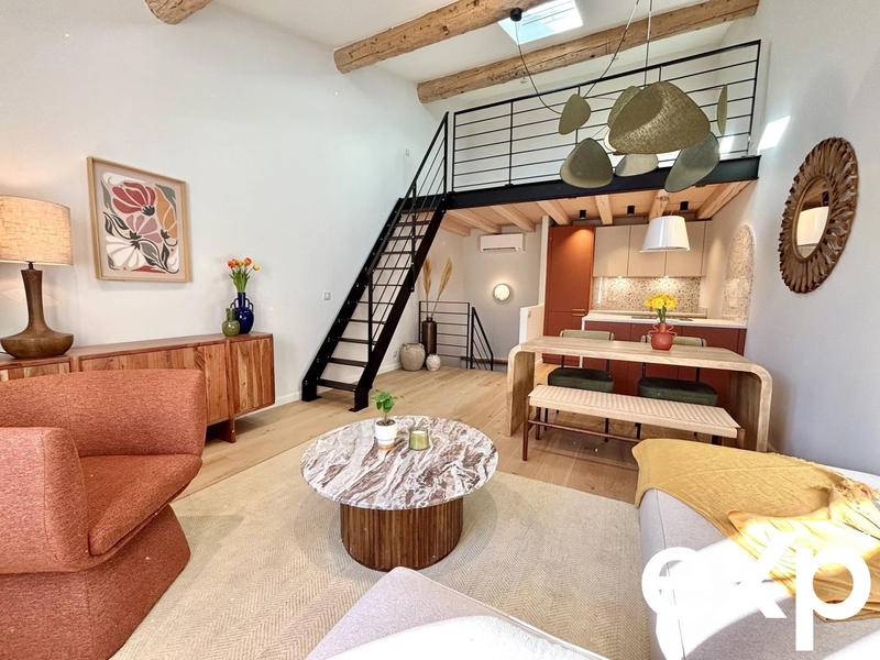 Maison traditionnelle - 77 m² - 4 pièces