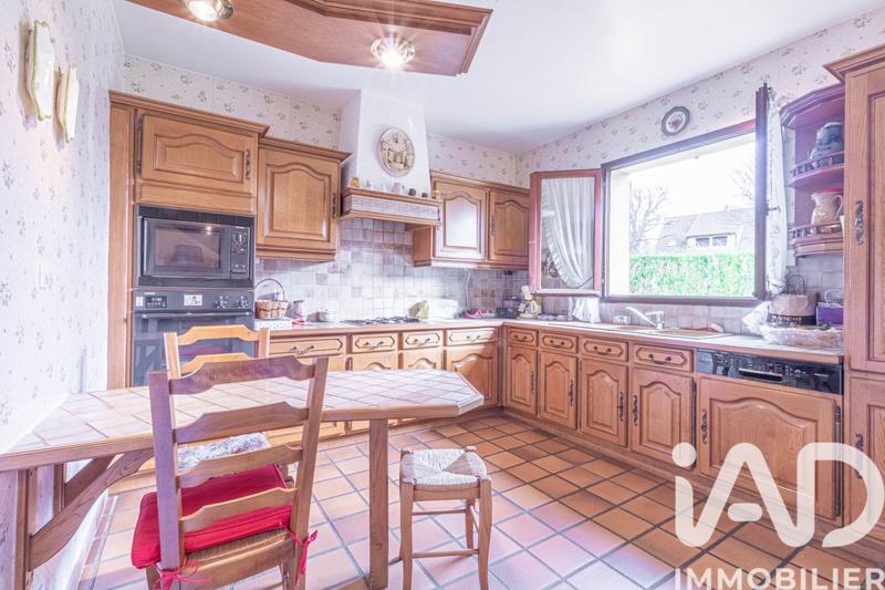 Maison - 200 m² - 7 pièces