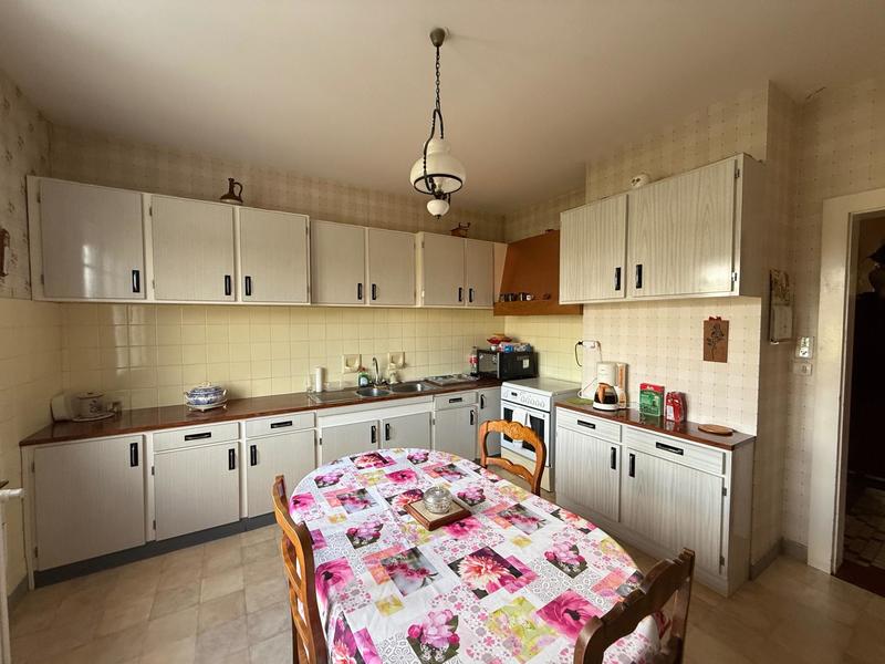 Maison - 171 m² - 7 pièces