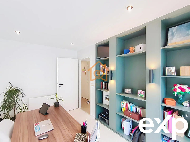 Appartement - 80 m² - 4 pièces