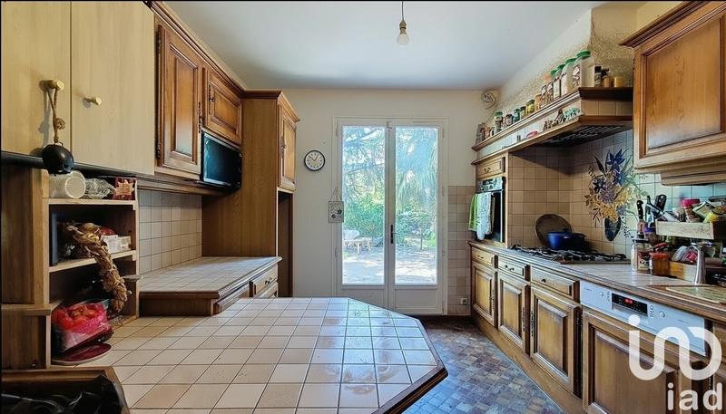 Maison - 340 m² - 9 pièces