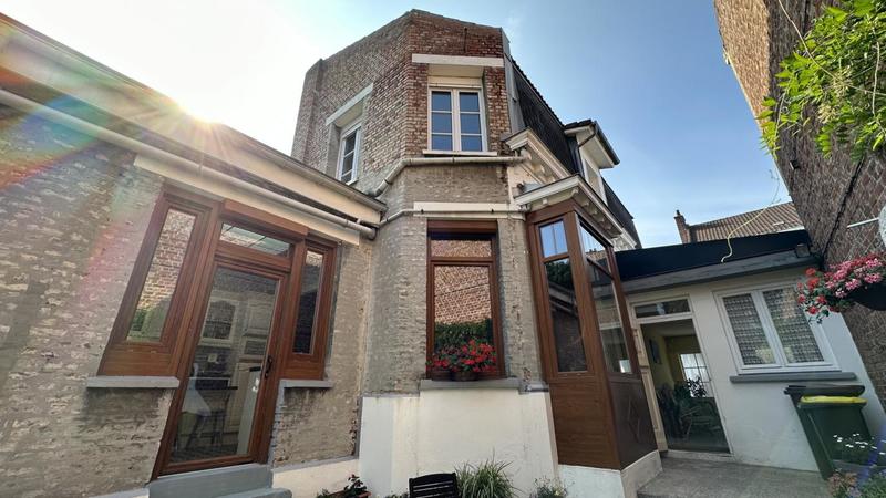 Maison bourgeoise - 110 m² - 4 pièces