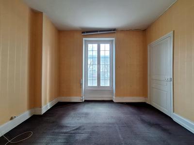 Appartement - 88 m² - 5 pièces