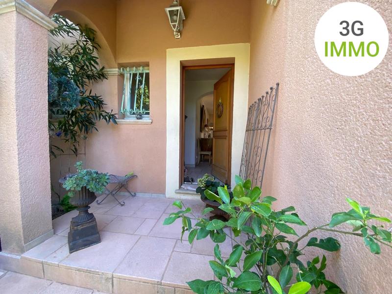 Maison traditionnelle - 95 m² - 4 pièces