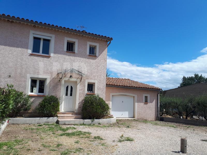 Maison - 96 m² - 4 pièces