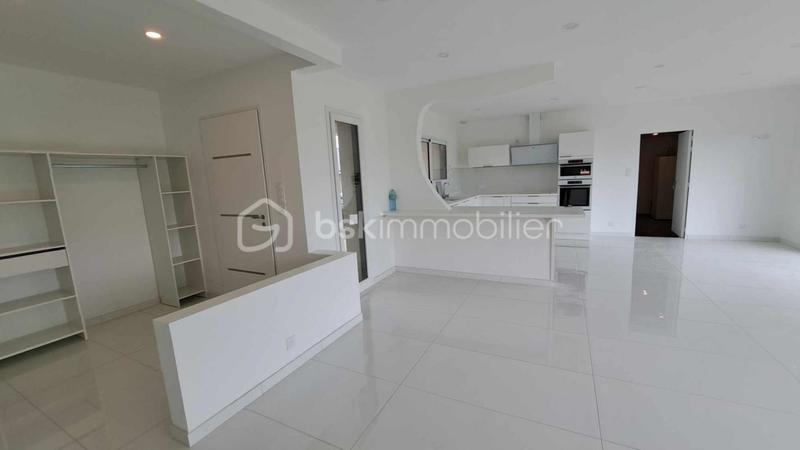 Maison - 142 m² - 5 pièces