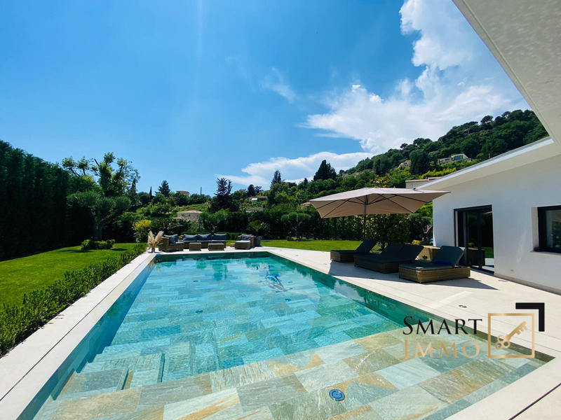 Villa - 230 m² - 6 pièces