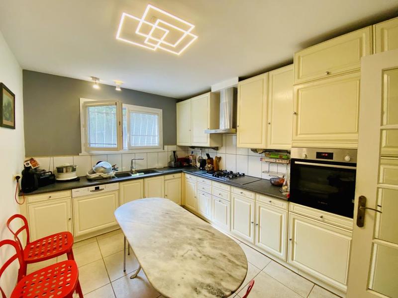 Villa - 154 m² - 6 pièces