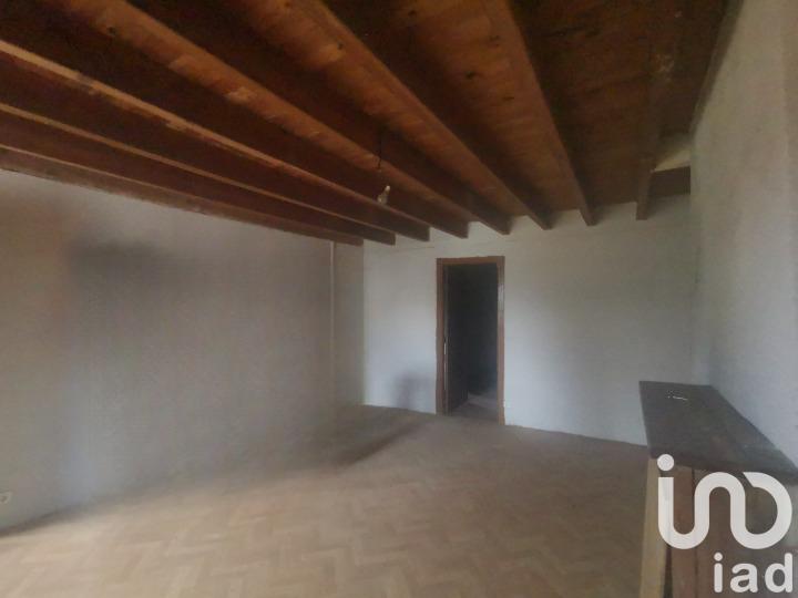 Maison - 219 m² - 9 pièces