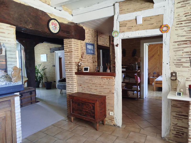 Maison - 215 m² - 6 pièces