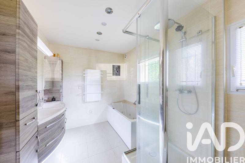 Maison de maîtres - 185 m² - 8 pièces