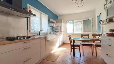 Maison traditionnelle - 106 m² - 5 pièces