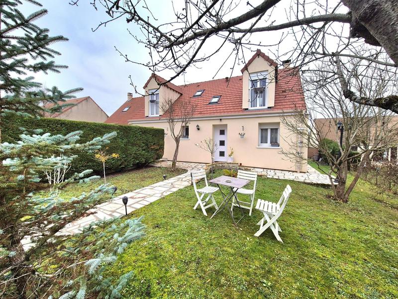 Maison - 108 m² - 5 pièces