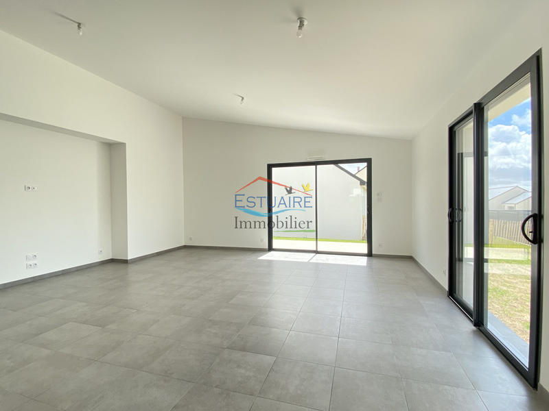 Maison - 94 m² - 5 pièces