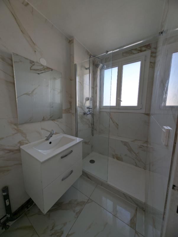 Appartement - 85 m² - 5 pièces