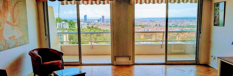 Appartement - 110 m² - 4 pièces