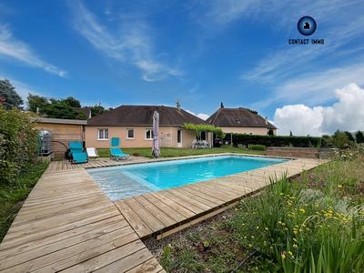 Maison - 98 m² - 5 pièces