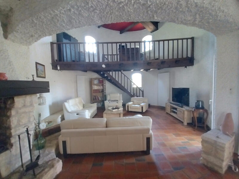 Maison - 135 m² - 3 pièces