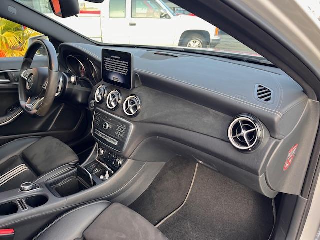 Mercedes Classe a 200 Whiteart Edition 7g-Dct