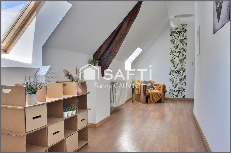 Appartement - 96 m² - 5 pièces