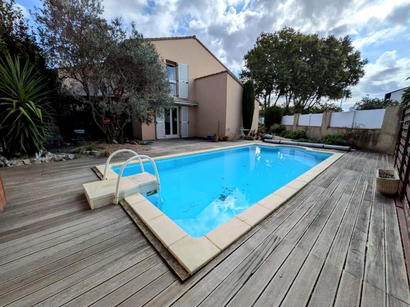 Maison - 128 m² - 4 pièces