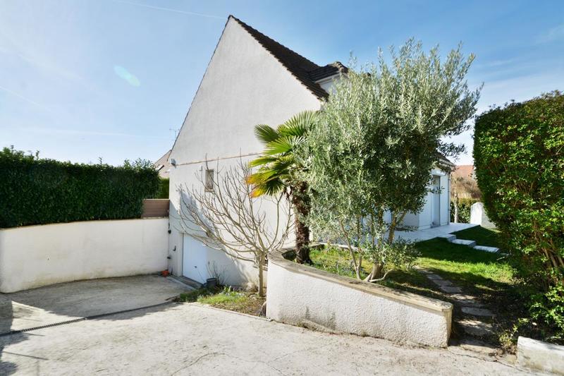 Maison - 122 m² - 6 pièces