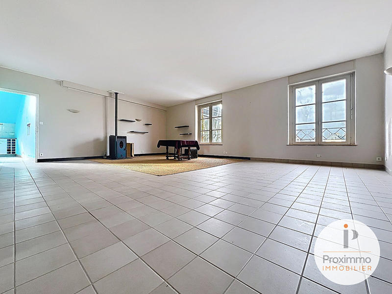 Maison - 231 m² - 7 pièces