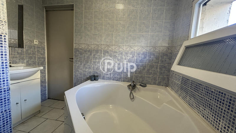 Maison - 105 m² - 6 pièces