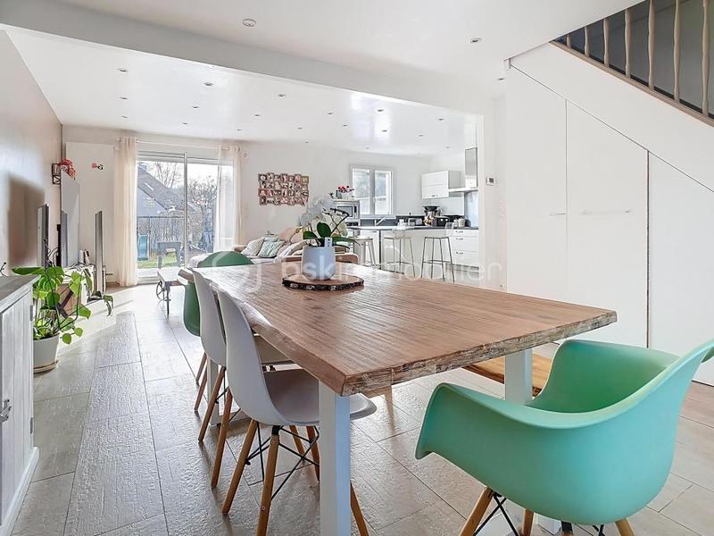 Maison de ville - 100 m² - 5 pièces