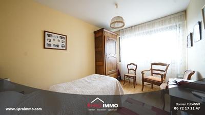 Appartement - 97 m² - 5 pièces