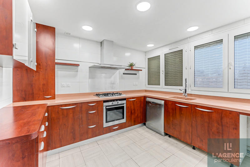 Appartement - 94 m² - 4 pièces