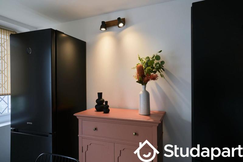 Chambre - 12 m² - 1 pièce