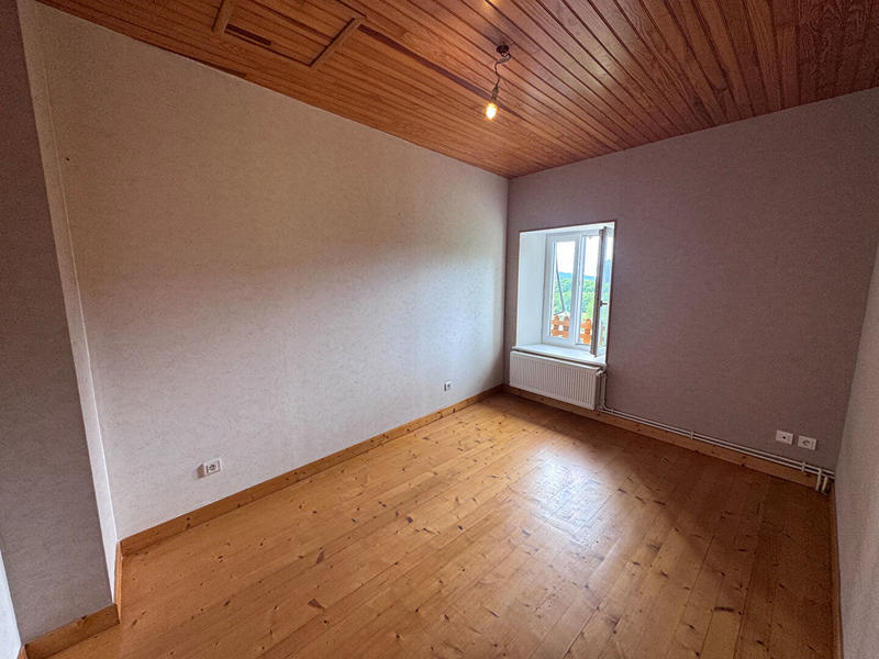 Maison - 210 m² - 9 pièces