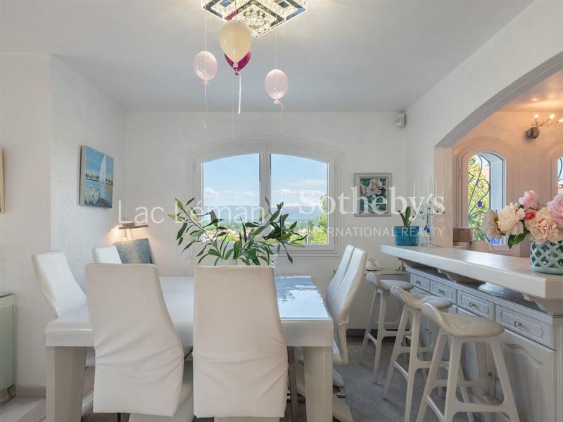 Maison - 180 m² - 6 pièces