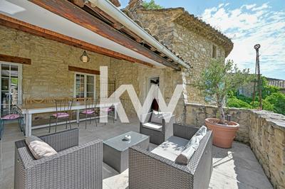 Maison - 245 m² - 9 pièces