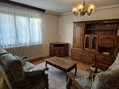 Maison traditionnelle - 95 m² - 5 pièces