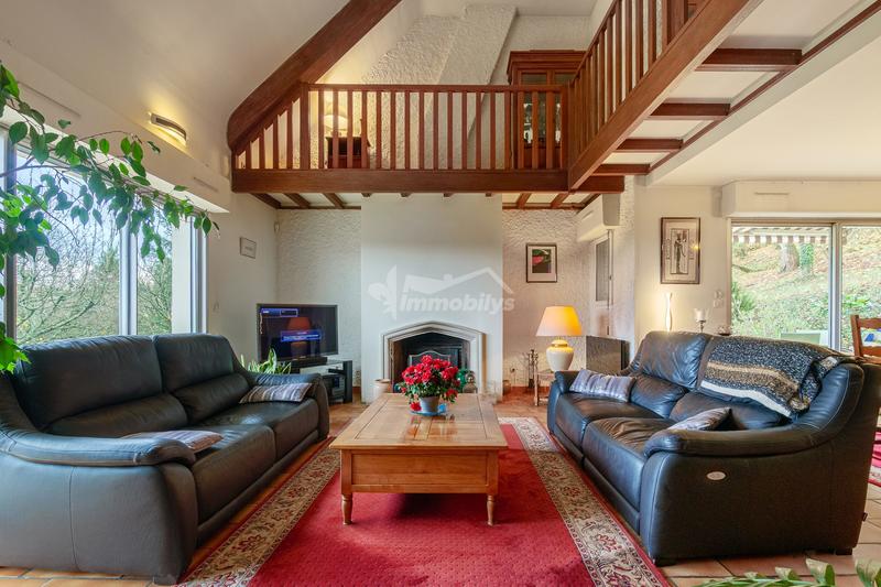 Maison - 147 m² - 6 pièces