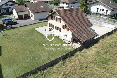 Maison - 110 m² - 5 pièces