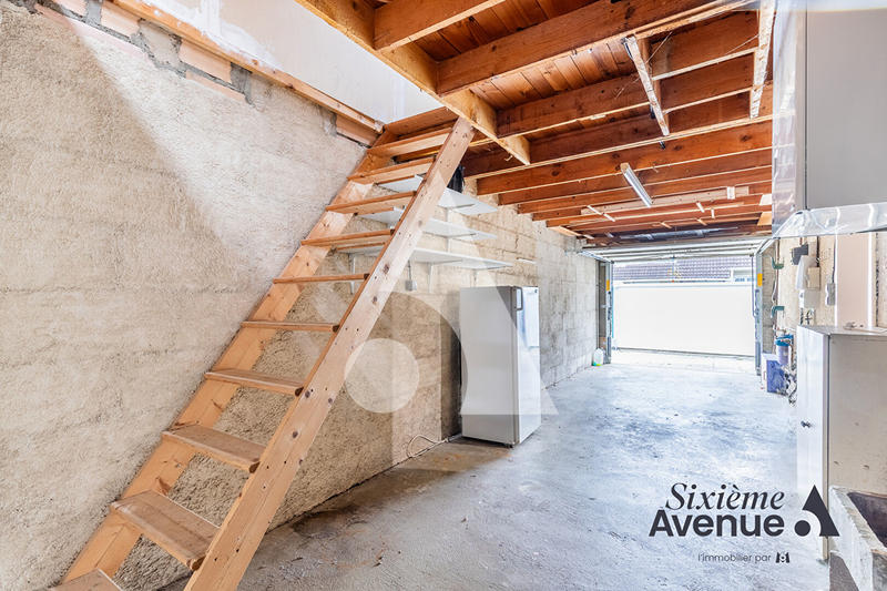 Maison - 98 m² - 4 pièces