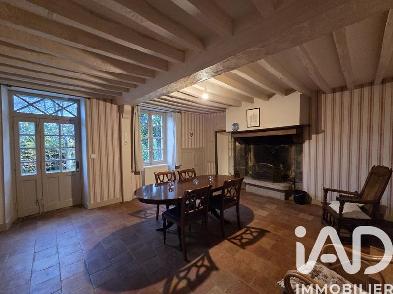 Maison - 235 m² - 7 pièces