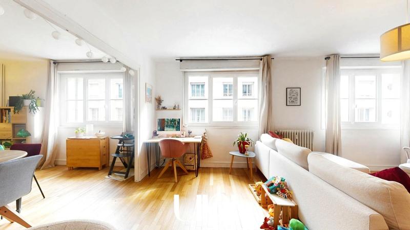 Appartement - 94 m² - 4 pièces