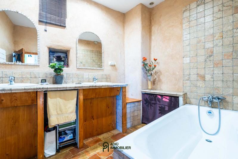 Maison - 151 m² - 4 pièces